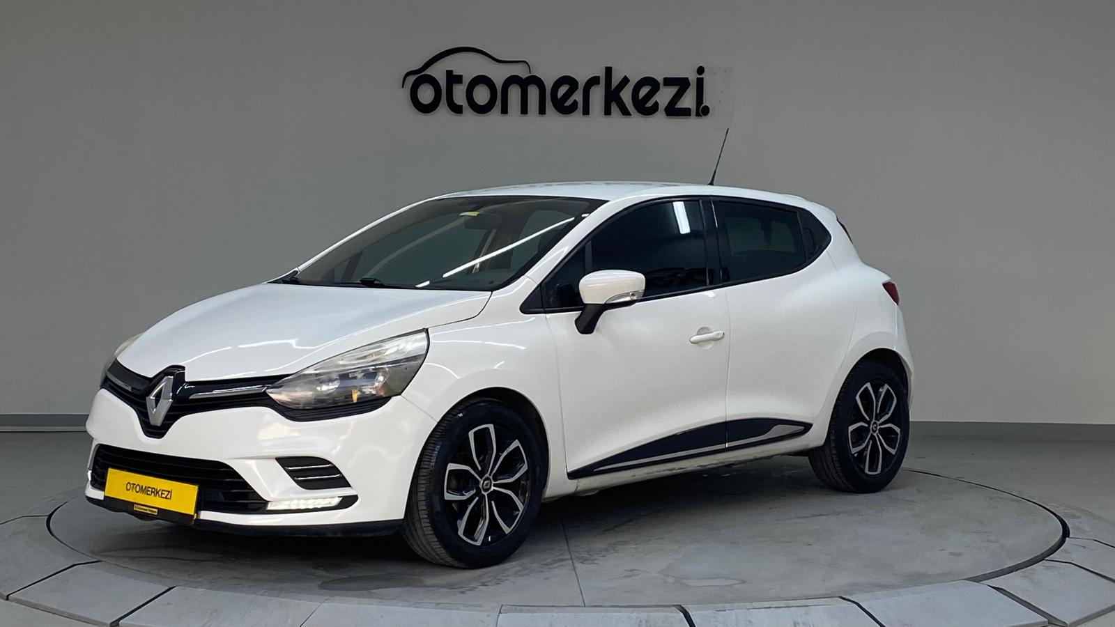 RENAULT CLIO 1